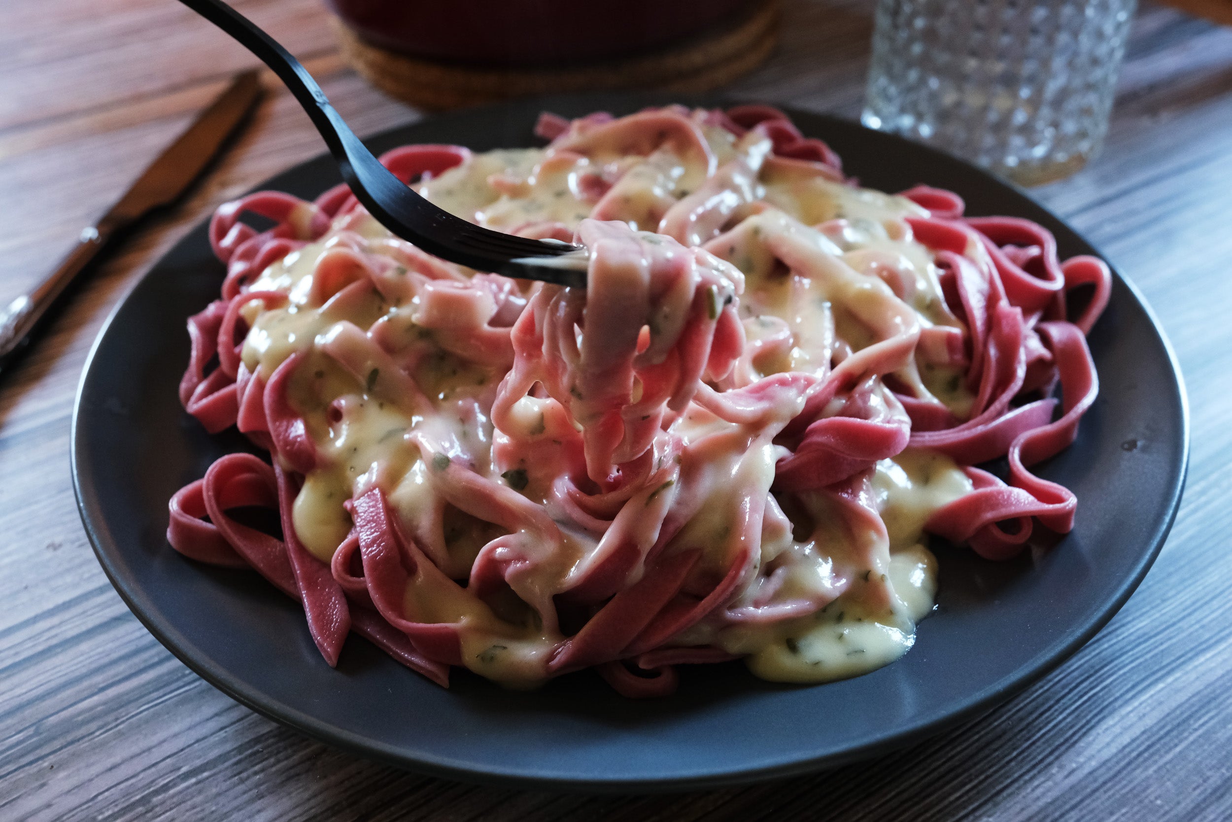 Creamy Garlic, Parmesan, Parsley Pasta Sauce