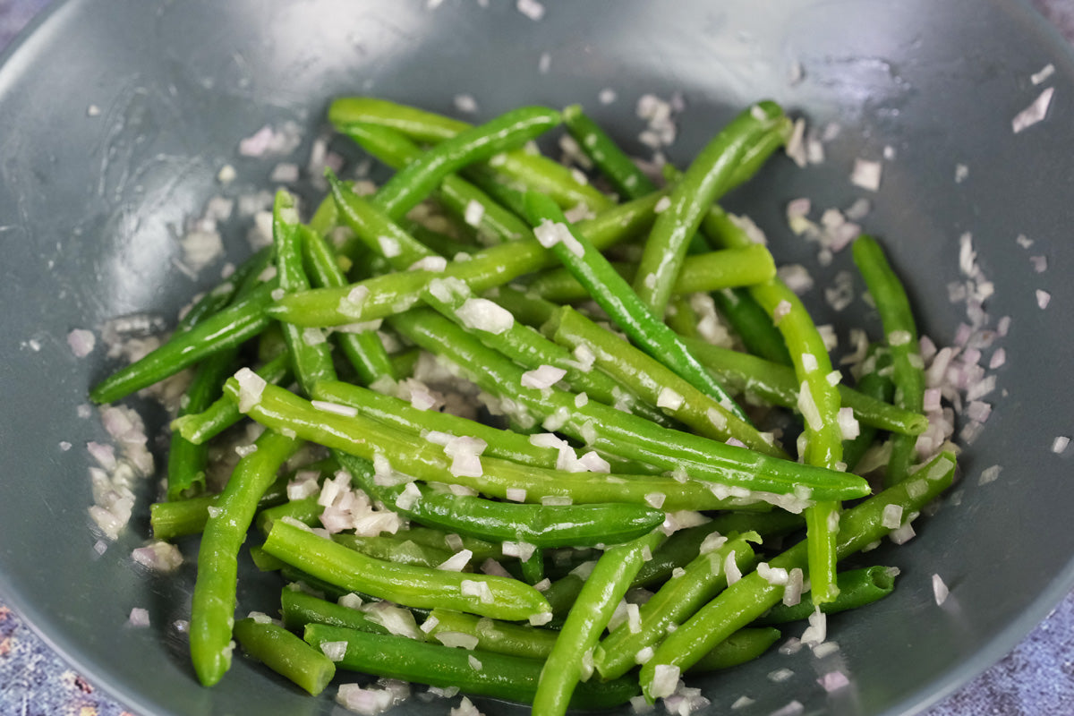 Buttered Haricots Verts with Shallots Recipe