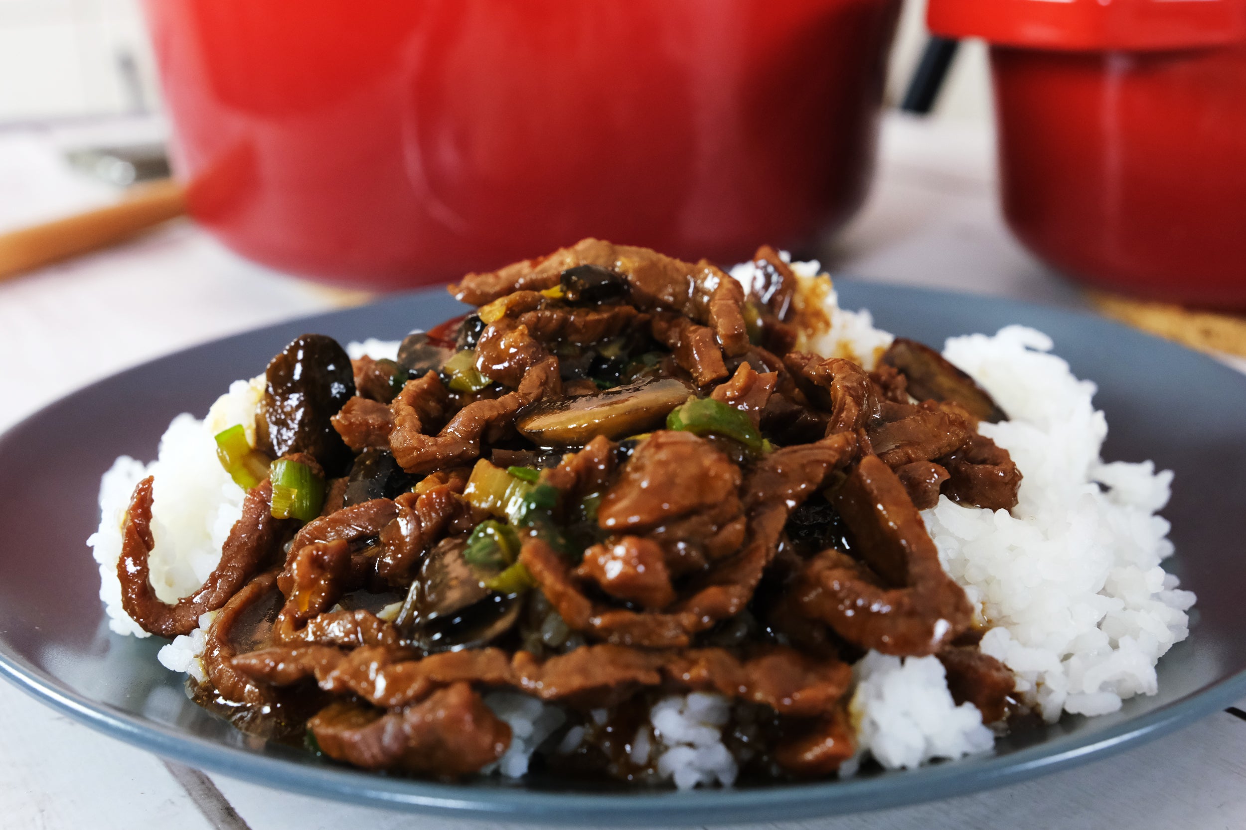 Shredded Minute Steak with Leek and Mushrooms