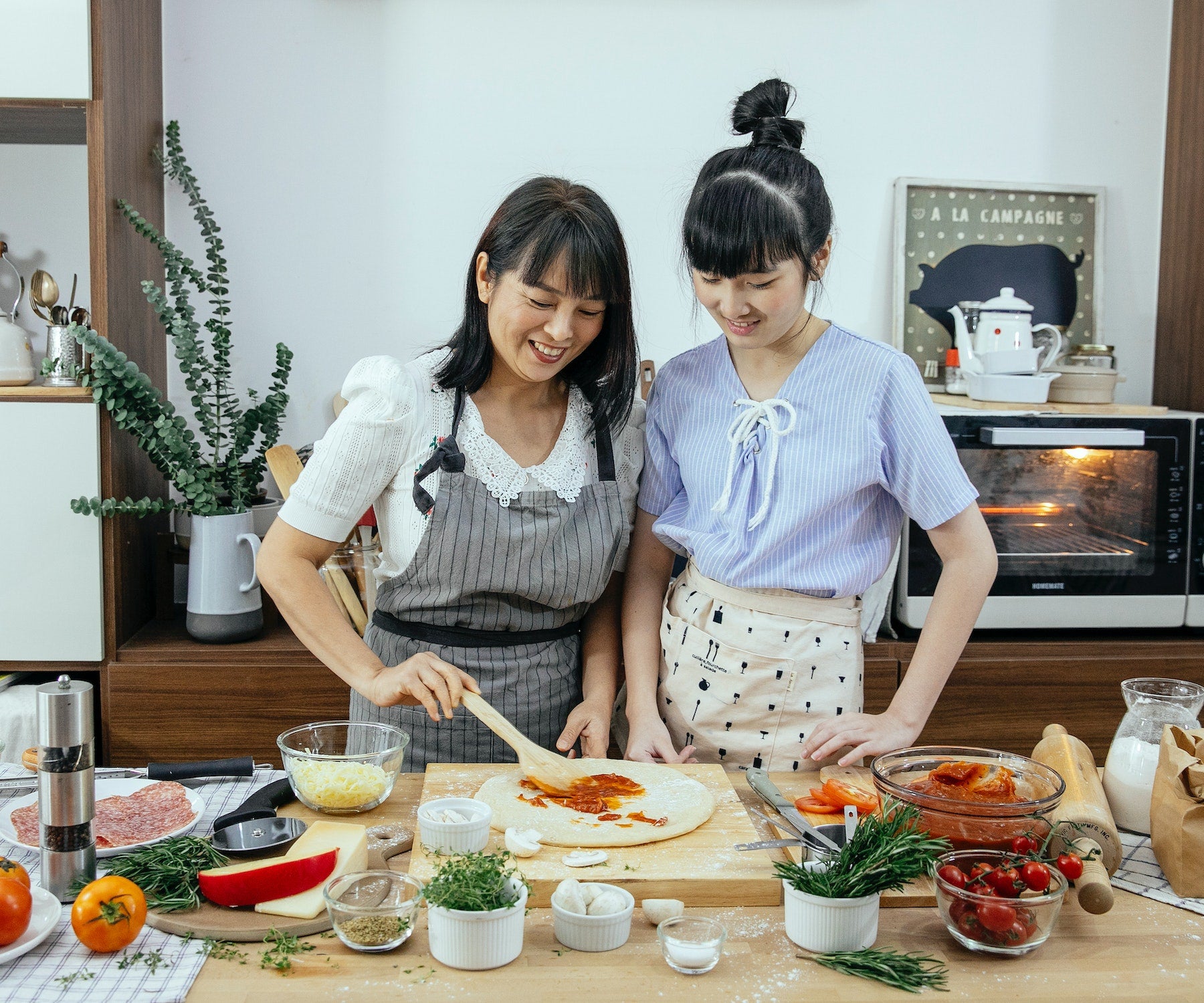 The Perfect Family Pizza: A Guide to Preparation, Ingredients, and Tools