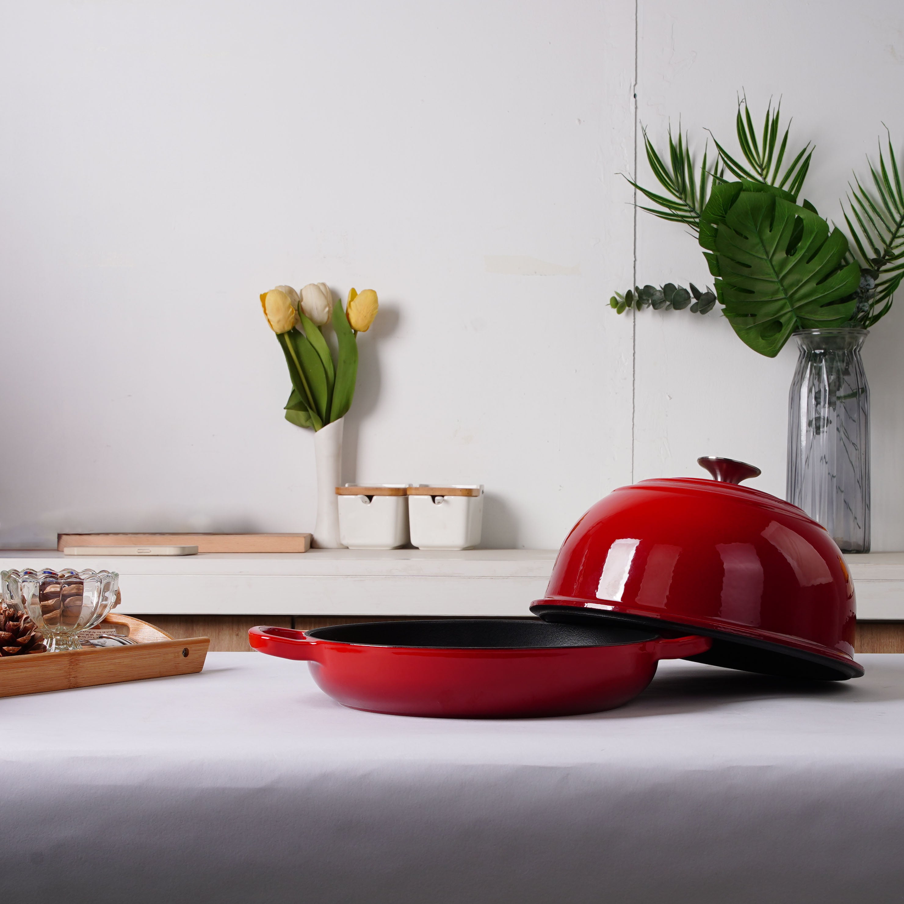 Enameled Cast Iron Bread Pan, Sour Dough Artisan Bread Oven – Red – Round 26 cm, 6.25 L (6.6 qt) – Deep Lid for Steam Baking