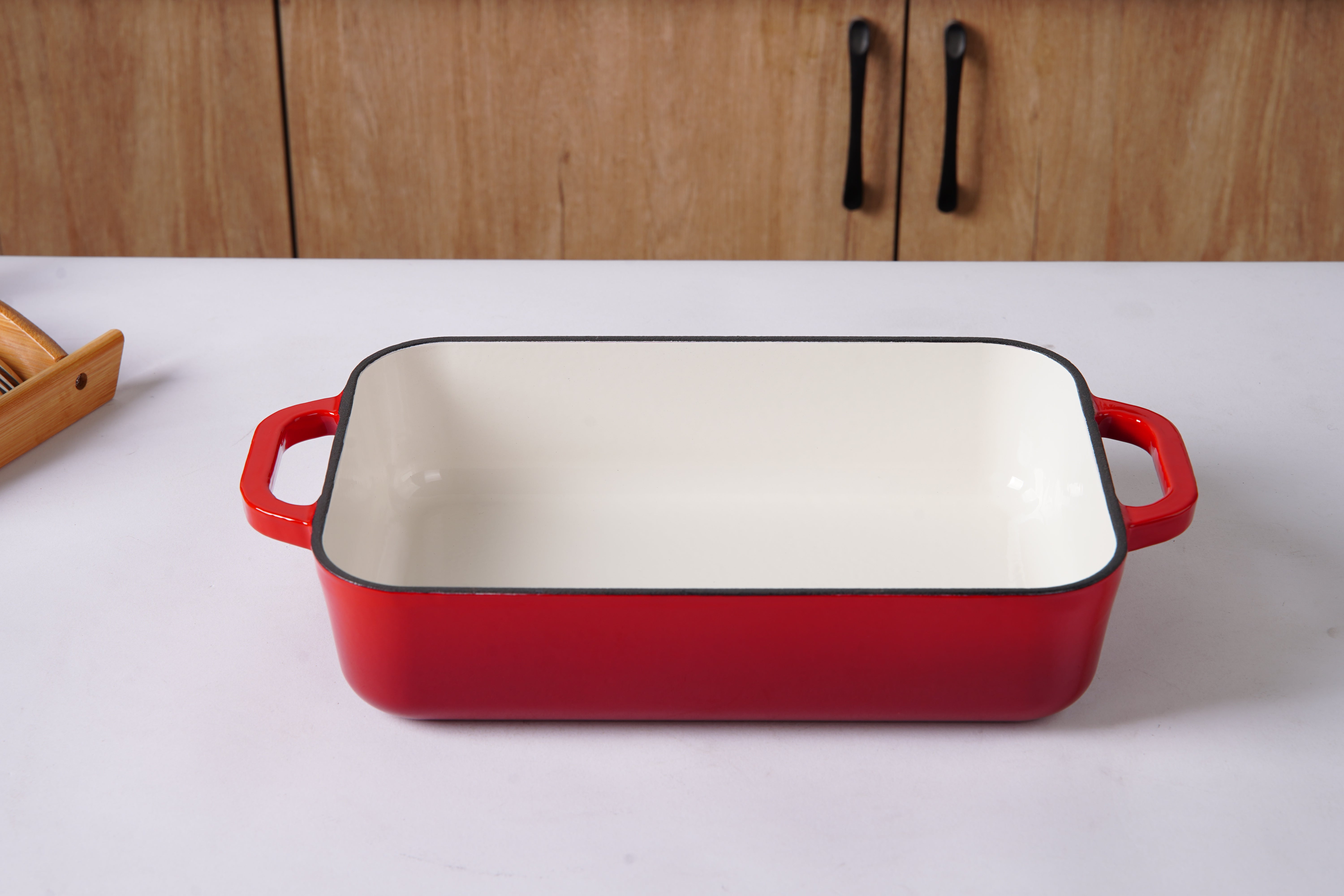 Enameled cast iron coasting pan baking dish from Direct-mart