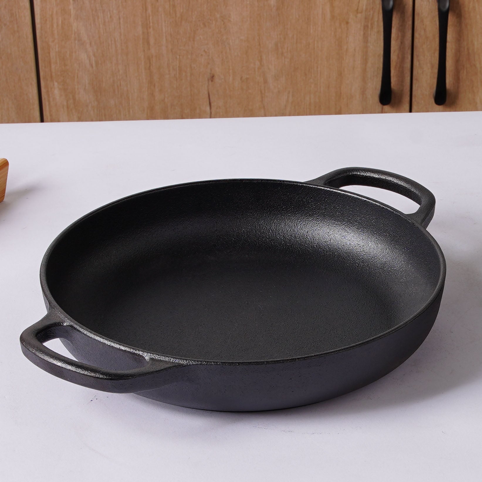 Cast Iron Bread Pan, Sour Dough Artisan Bread Oven – Round 26 cm, 6.25 L (6.6 qt) – Deep Lid for Steam Baking