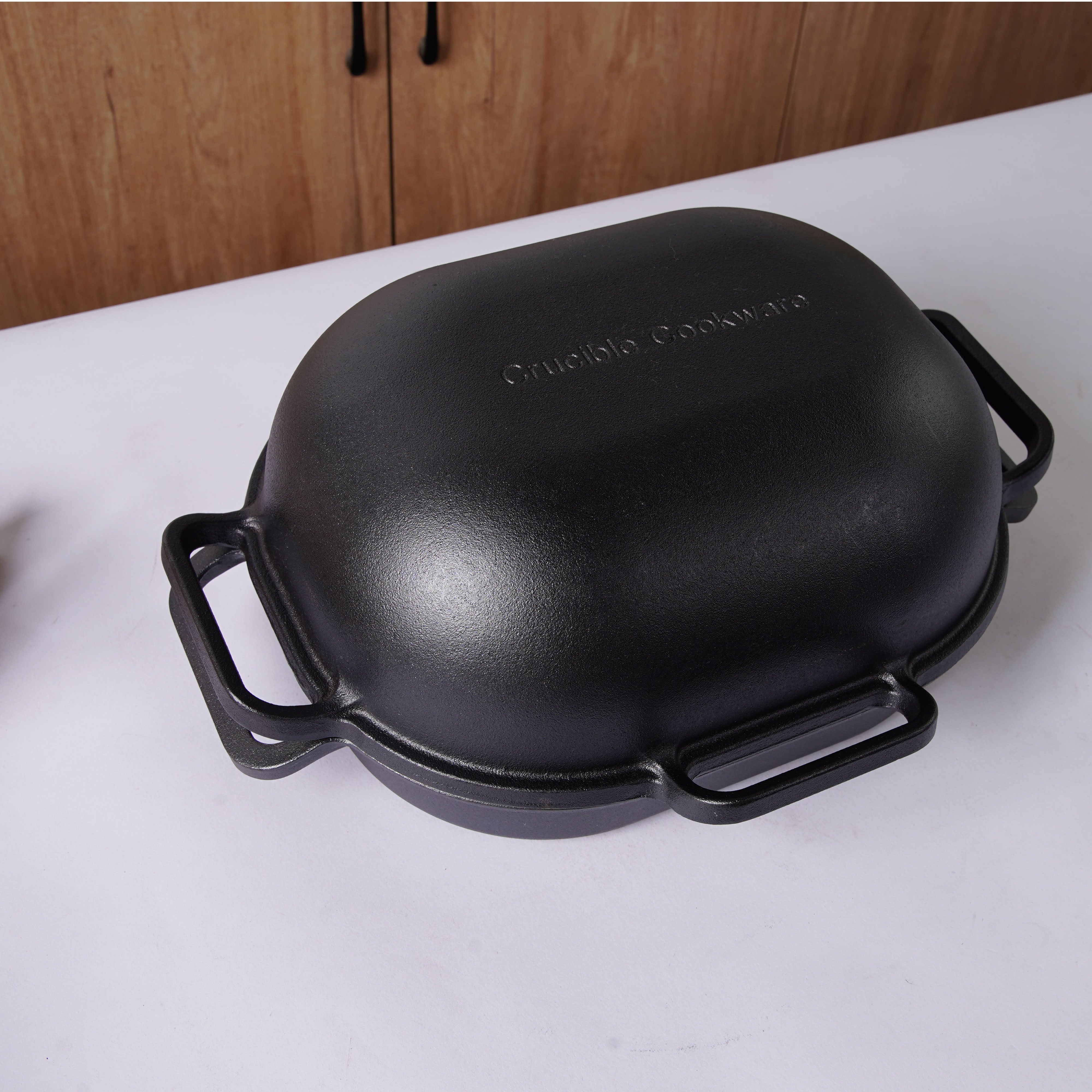 Cast Iron Bread Pan, Sour Dough Artisan Bread Oven – Extra Large – 6 Loop Handles – Deep Lid for Steam Baking