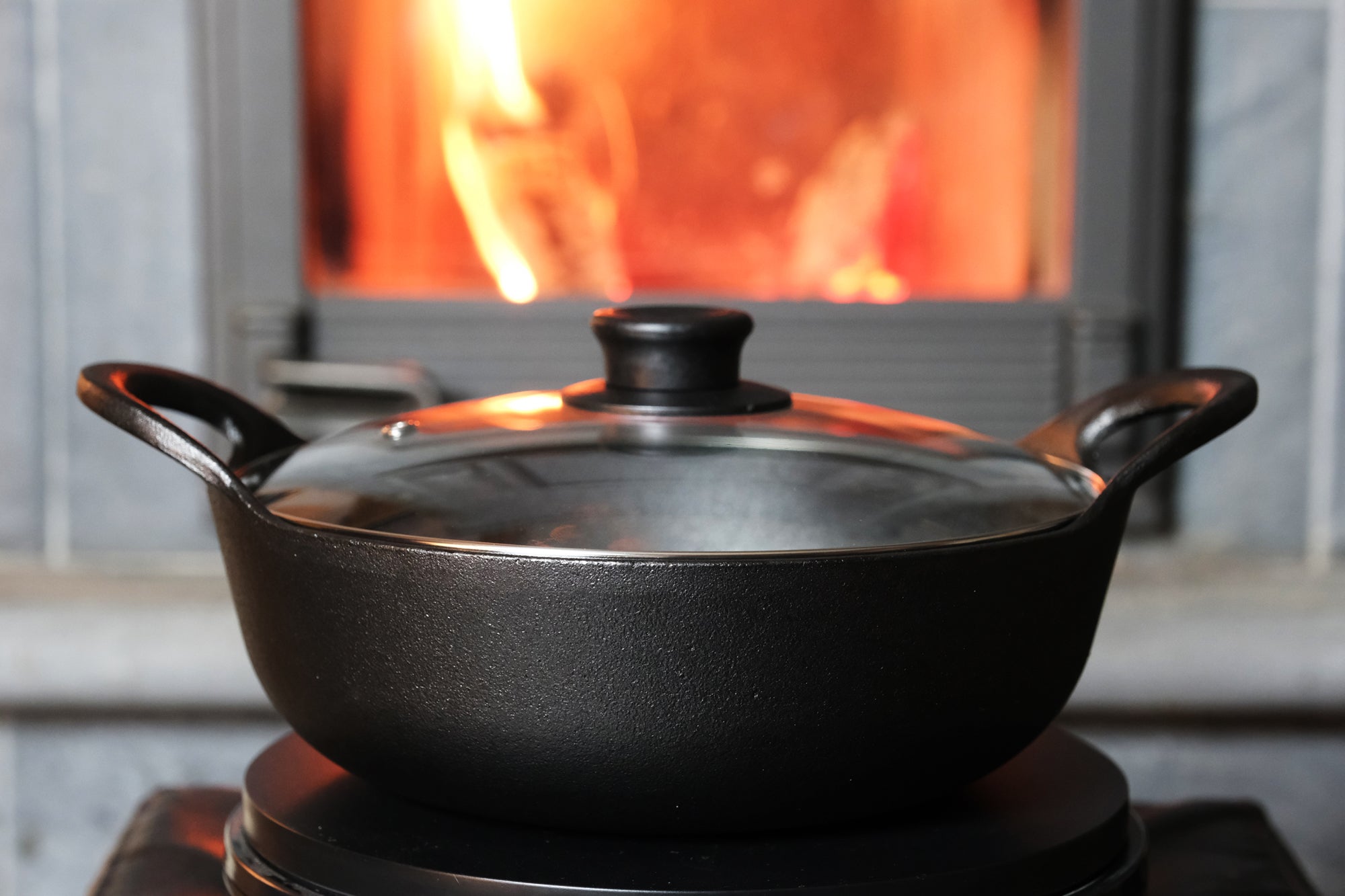 Cast Iron Balti Casserole with a Glass Lid, 3 Quart (2,83 litre) Cast Iron Pot