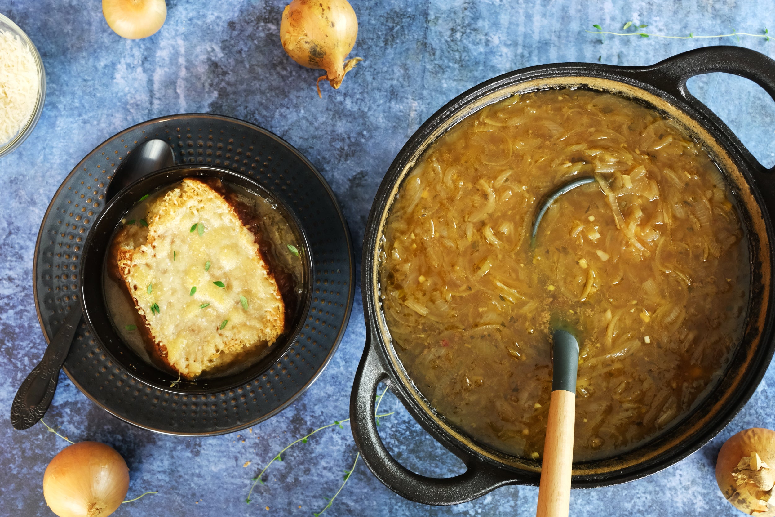 Cast Iron Balti Casserole with a Glass Lid, 3 Quart (2,83 litre) Cast Iron Pot