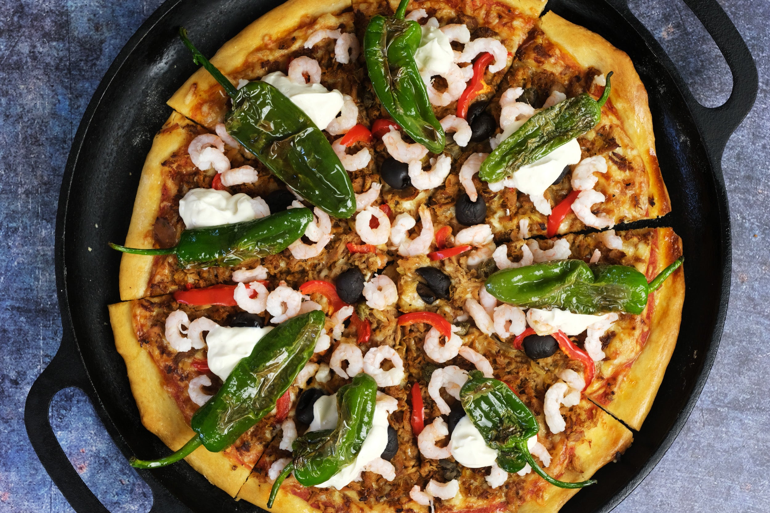 Cast Iron Pizza Pan 13.8"/35 cm, Baking Pan, Cooking Griddle, Silicone Handle Holders, and Scraper