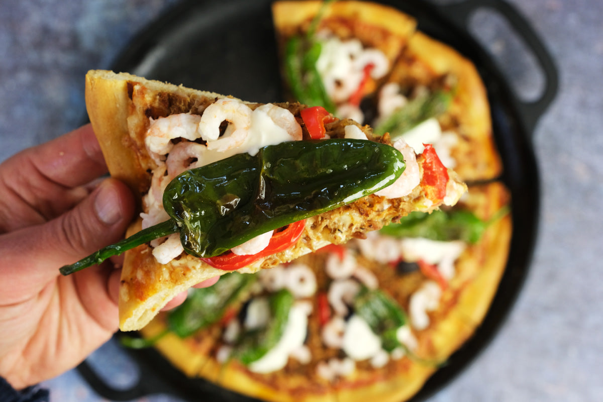 Cast Iron Pizza Pan 13.8"/35 cm, Baking Pan, Cooking Griddle, Silicone Handle Holders, and Scraper