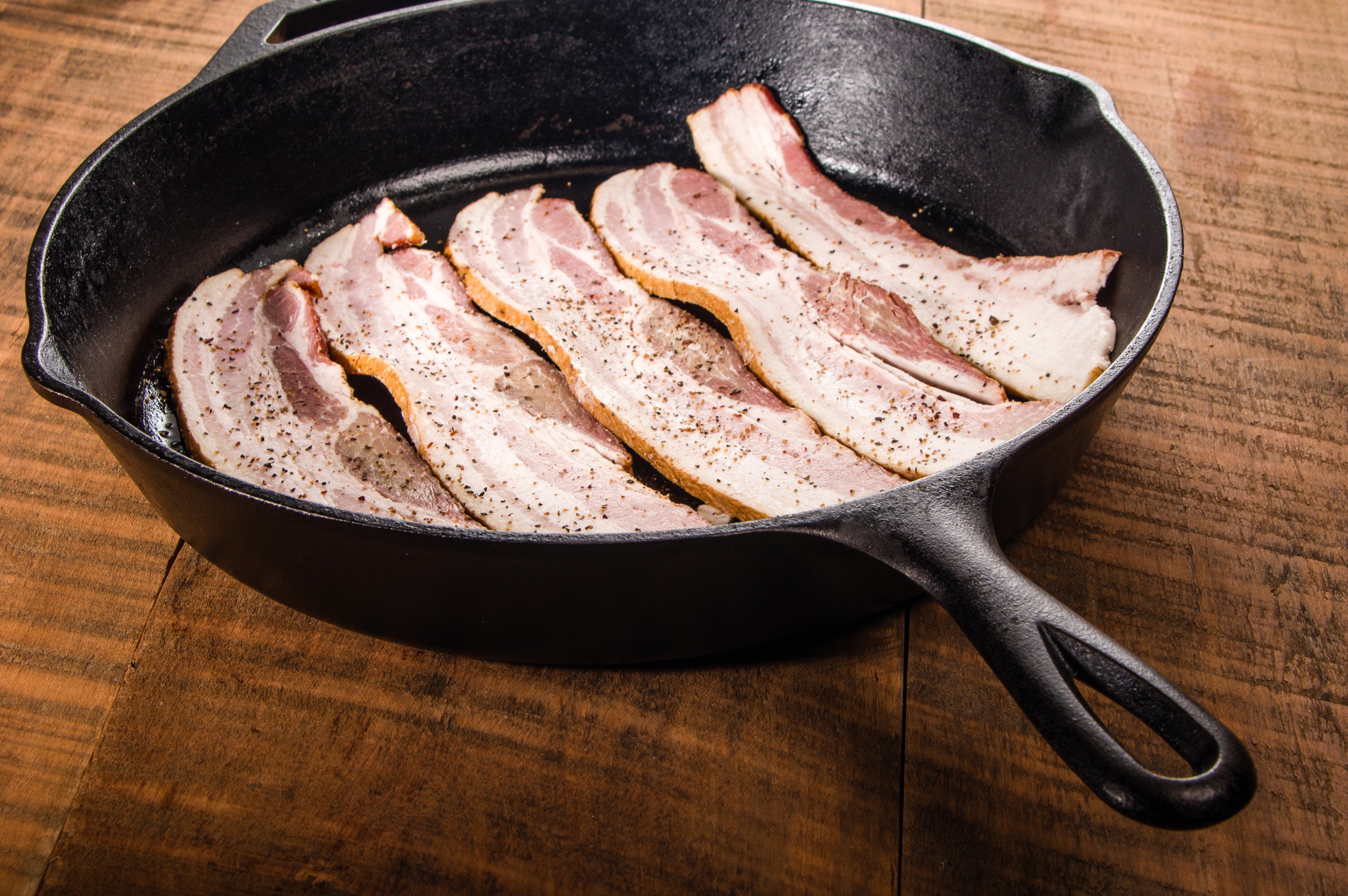 10.25-Inch/26 cm Cast Iron Skillet Set, Including Large & Assist Potholders