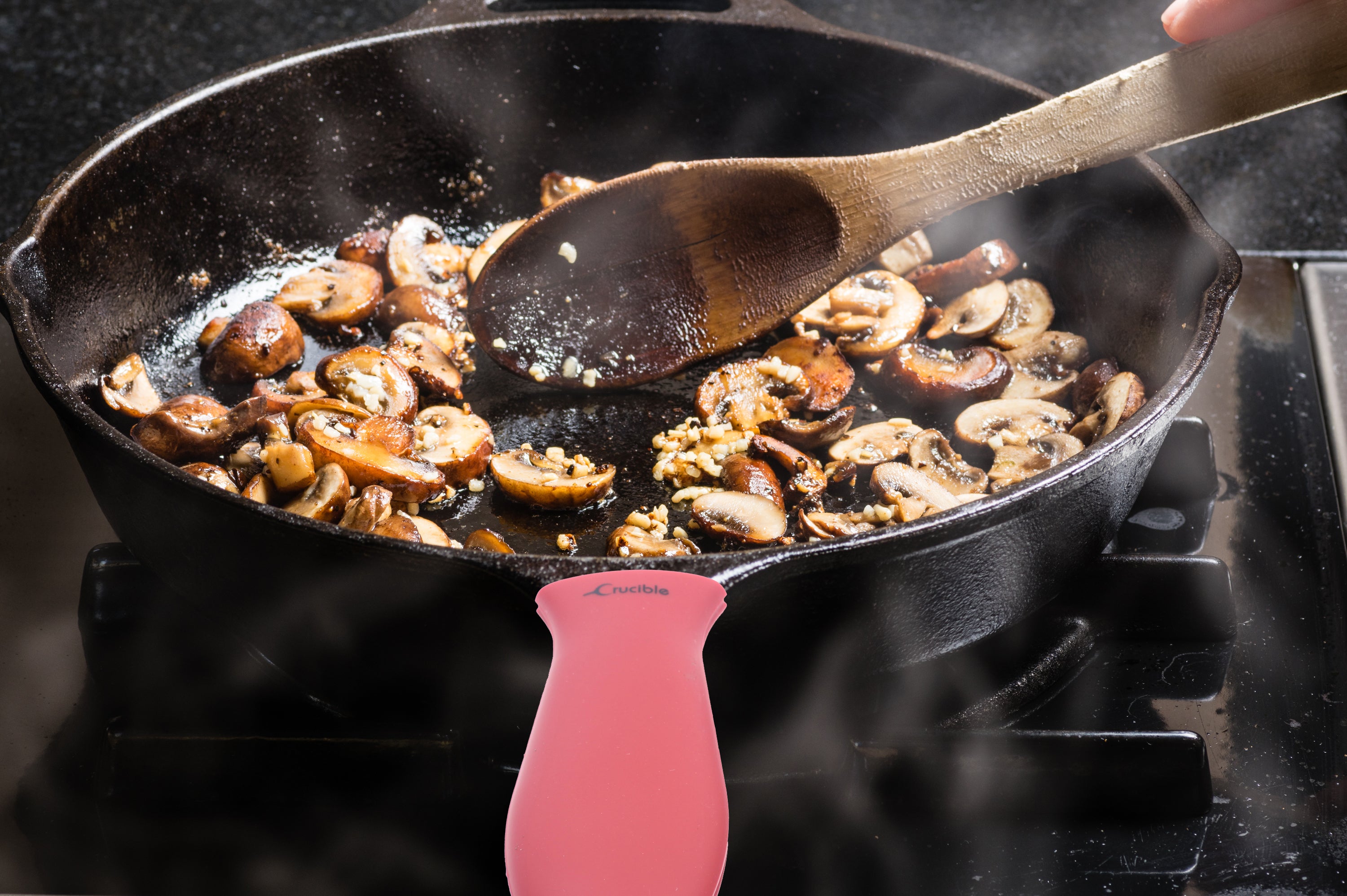 Cast Iron Skillet Set 12-Inch (30,5 cm) & 10.25-Inch (26 cm), Including Large & Assist Potholders