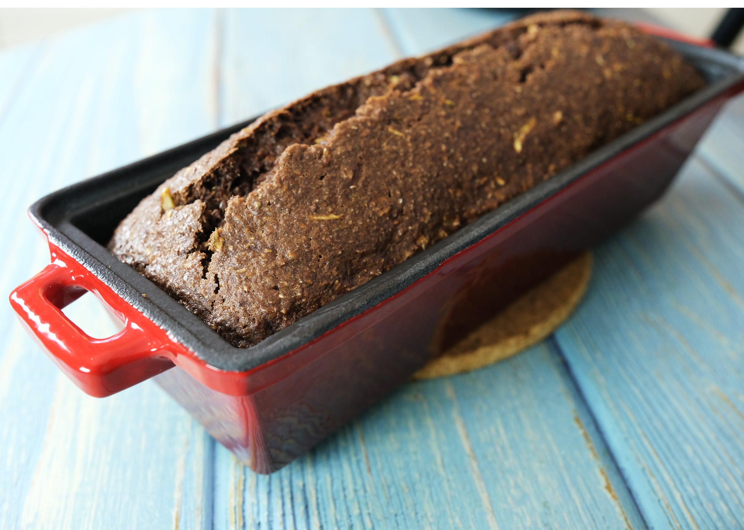 Enameled Cast Iron Bread Pan with Lid – Oven Safe Form for Baking and Cooking - Loaf Pan