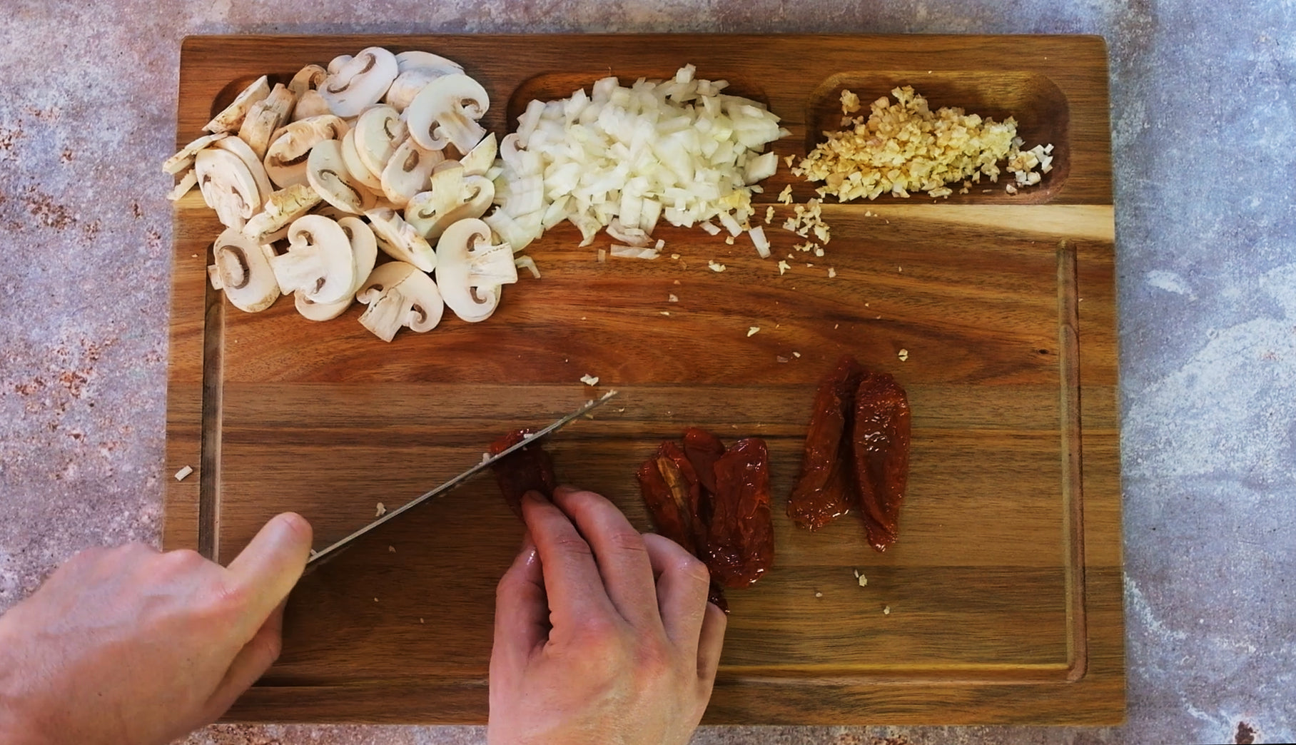 Cutting Board with 3 Sorting Compartments & Juice Groove - Acacia Wood - 17" x 12.2" (43 cm x 31 cm)