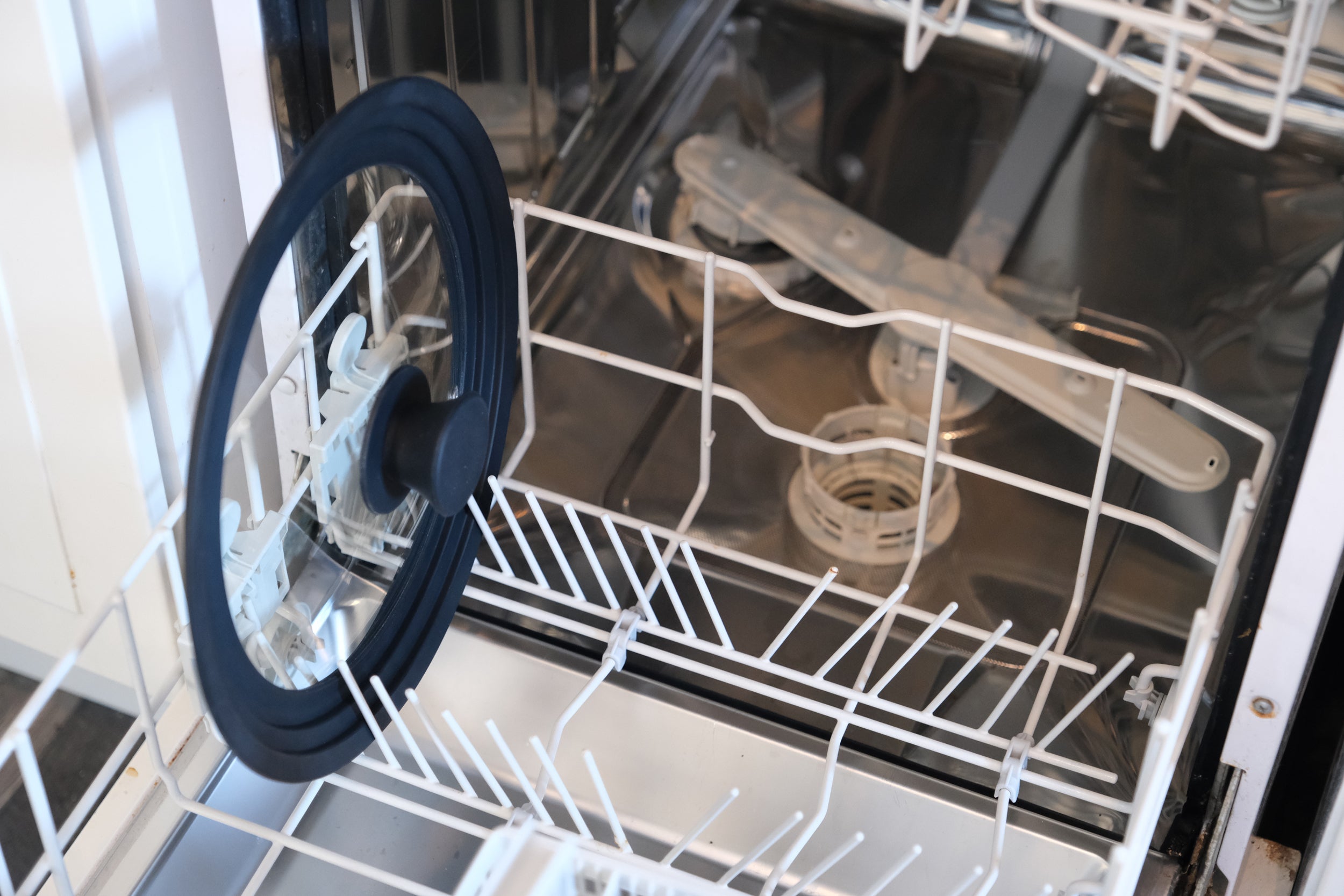 Glass Lid Universal - Multisize, Outer Edges 12.2” / 31 cm Diameter, for Pots and Pans, Black