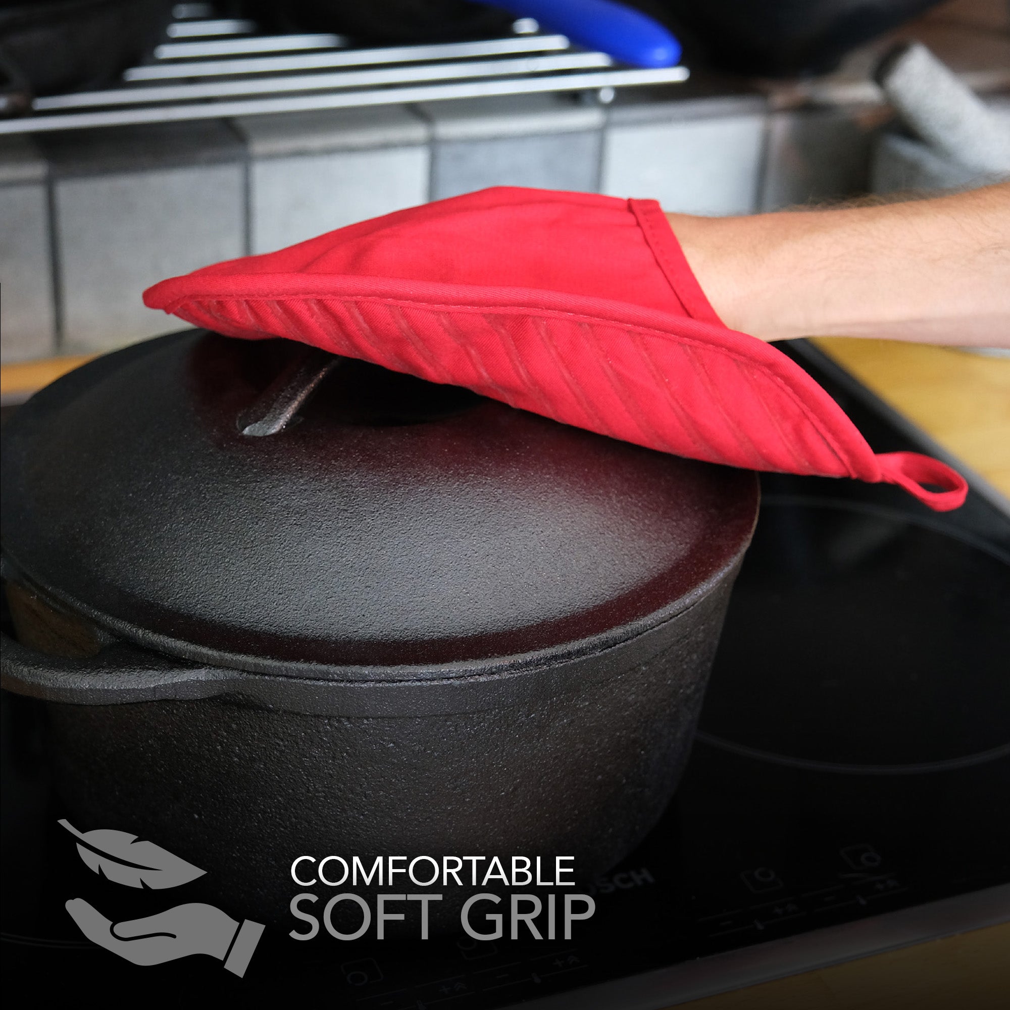 Pot Holders and Oven Mitts Gloves, 2 Potholders & 2 Hot Pads with Pockets, Kitchen Linens Set - Red